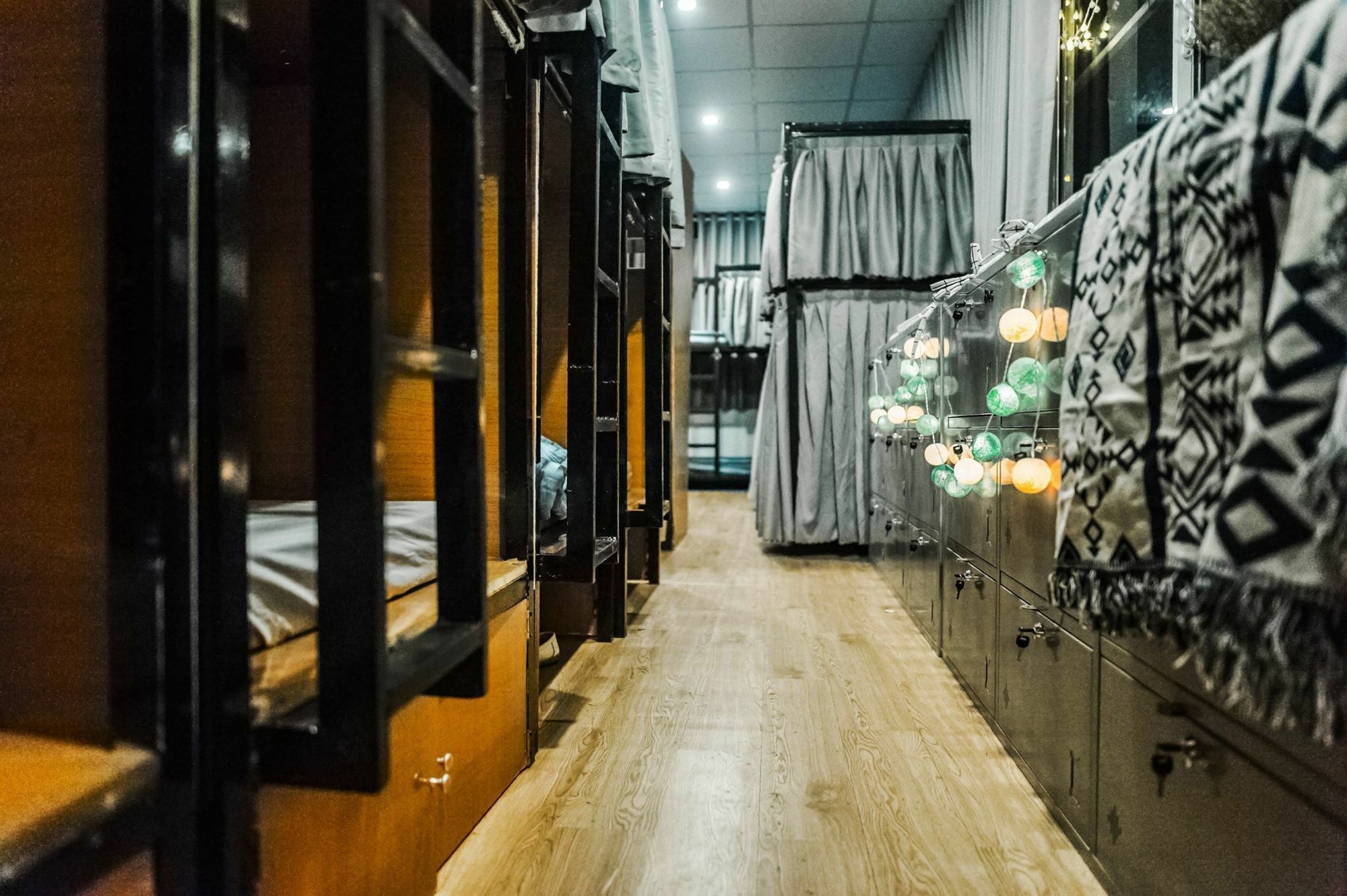 199X.Nest Hotel Ho Şi Min Exterior foto